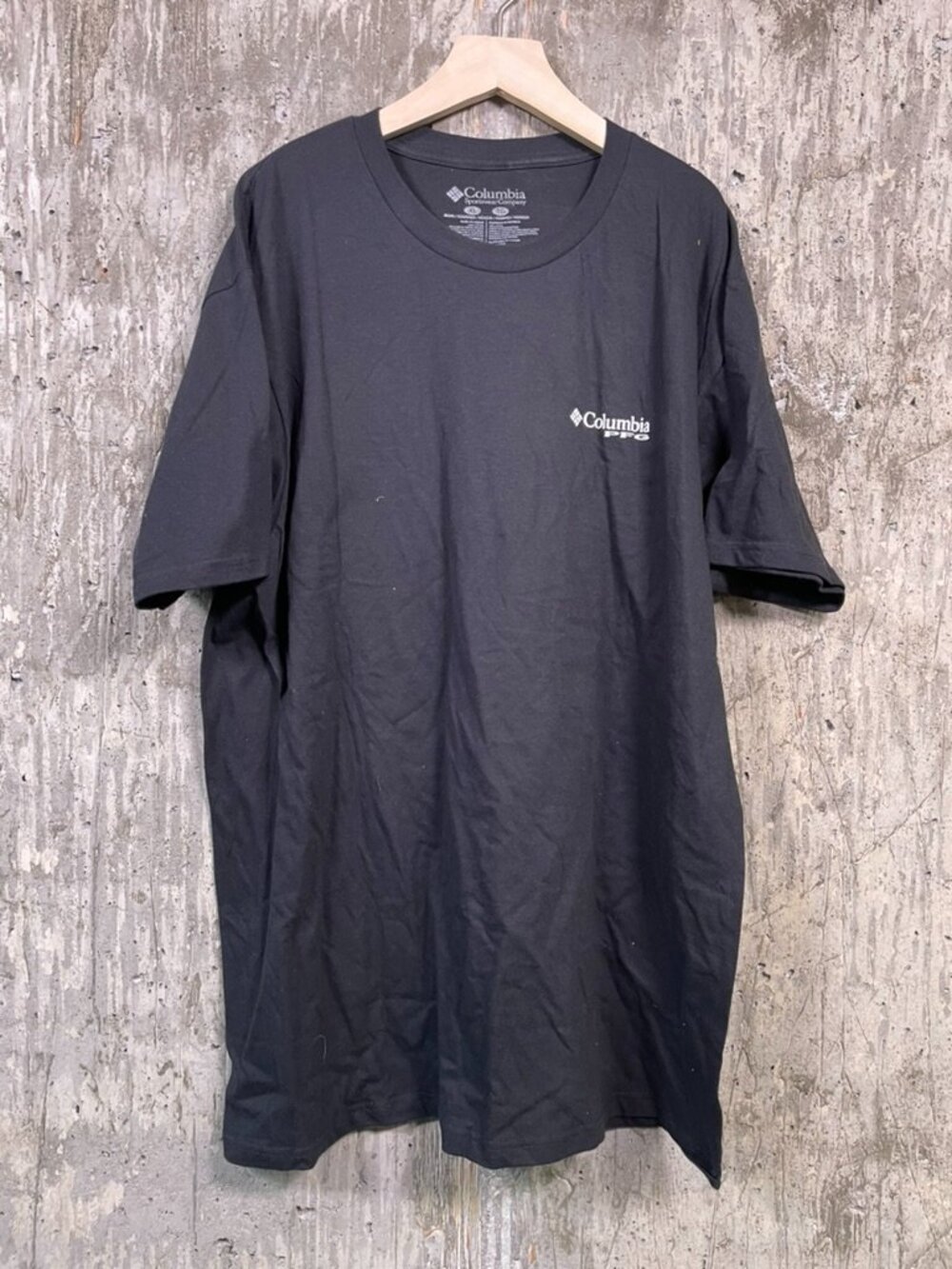 COLUMBIA Men's PFG Graphic T-Shirt Size XL in Black